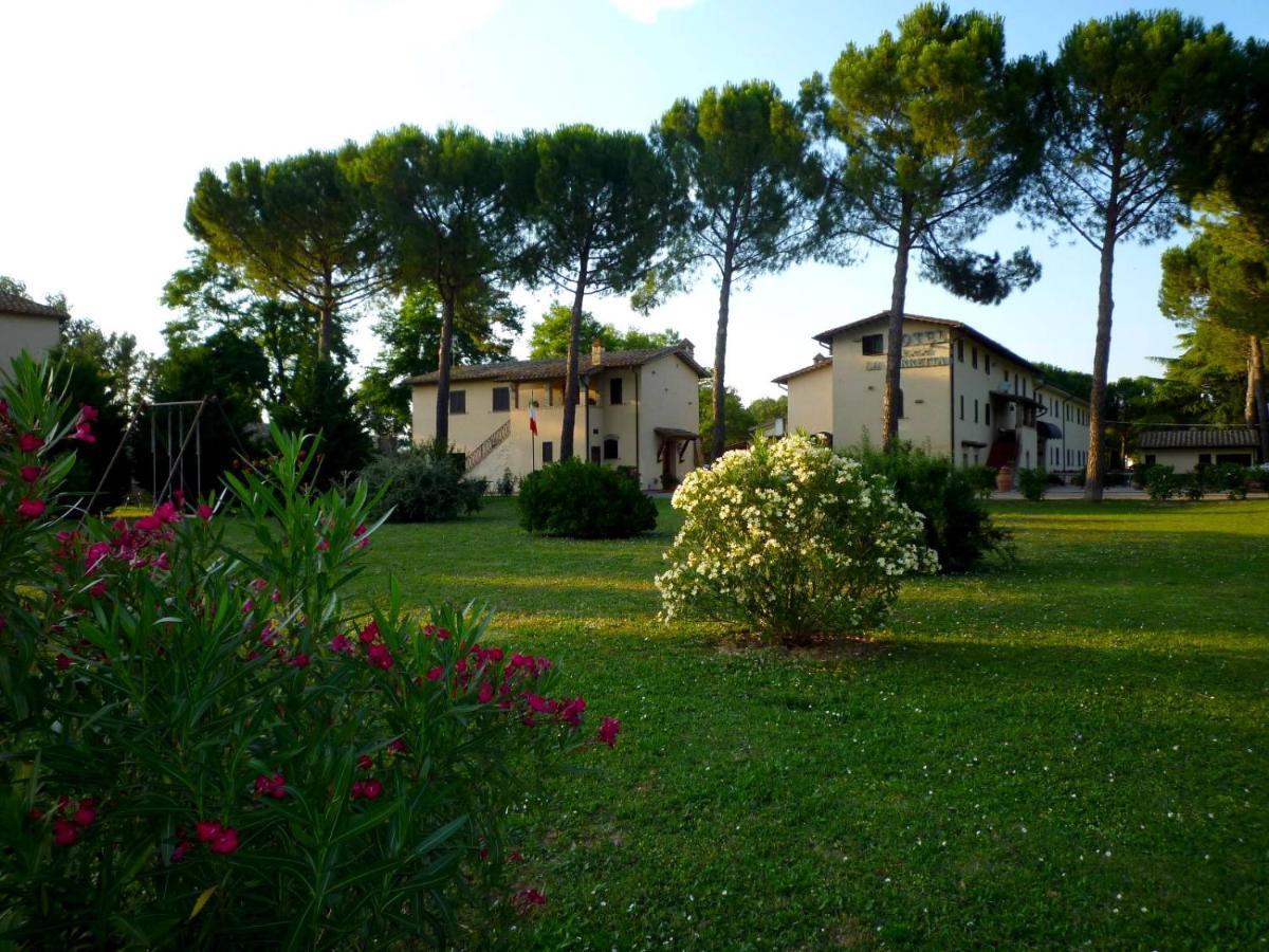 Hotel La Torretta Assisi Esterno foto