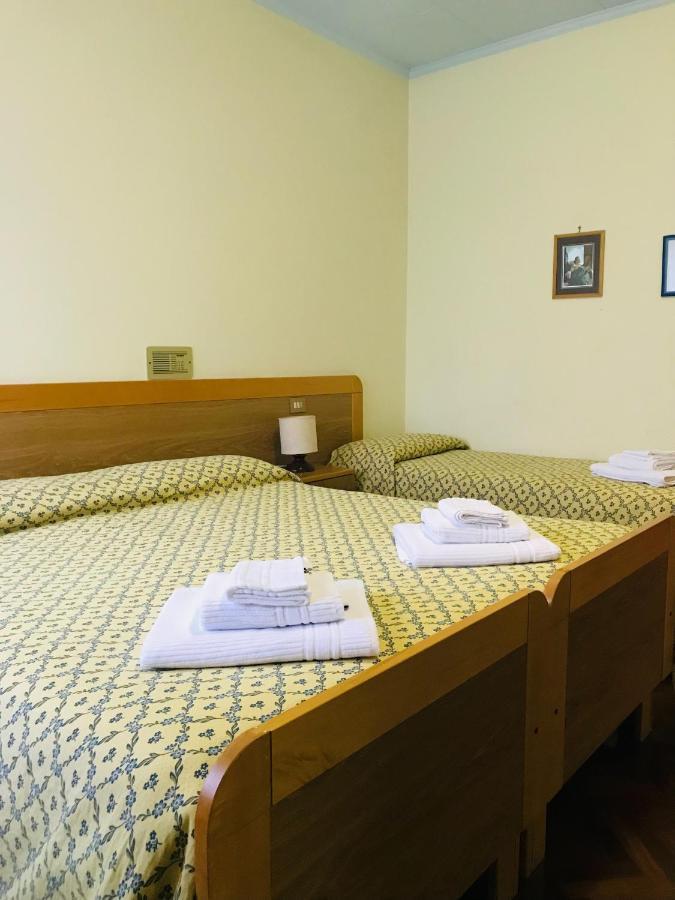 Hotel La Torretta Assisi Esterno foto