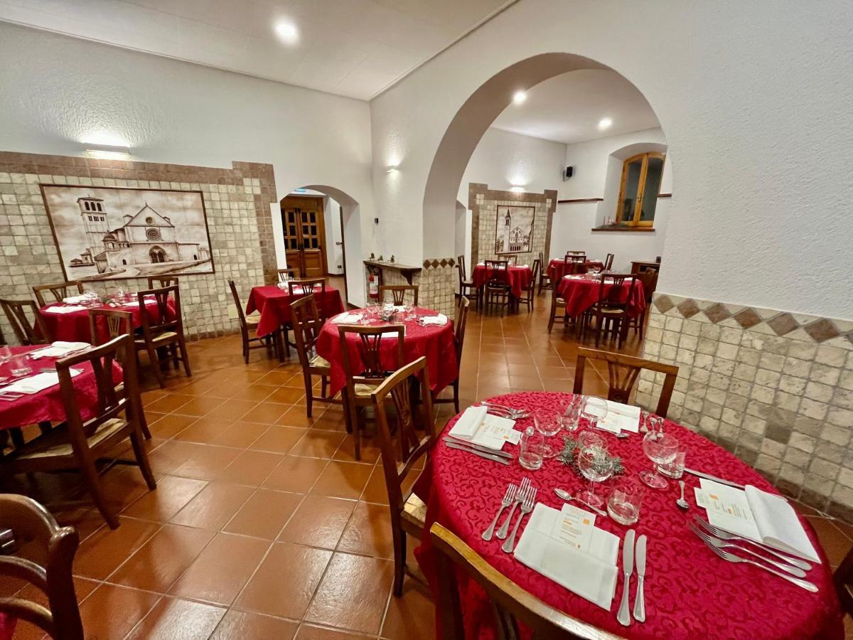 Hotel La Torretta Assisi Esterno foto
