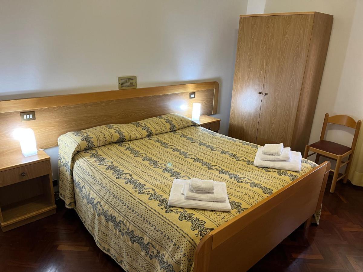 Hotel La Torretta Assisi Esterno foto