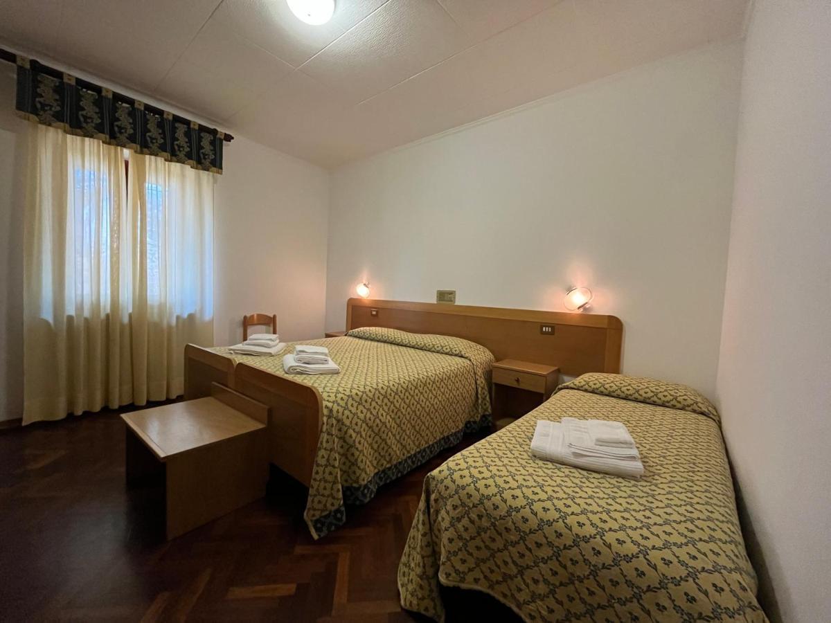 Hotel La Torretta Assisi Esterno foto